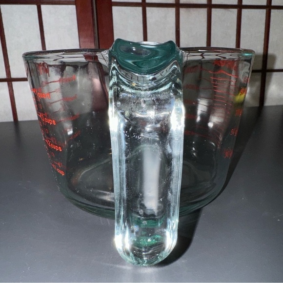Pyrex 4 Cups 32 Oz 1000 ML 1 QT Large Clear Glass Measuring Bowl Cup Red USA - Picture 11 of 16